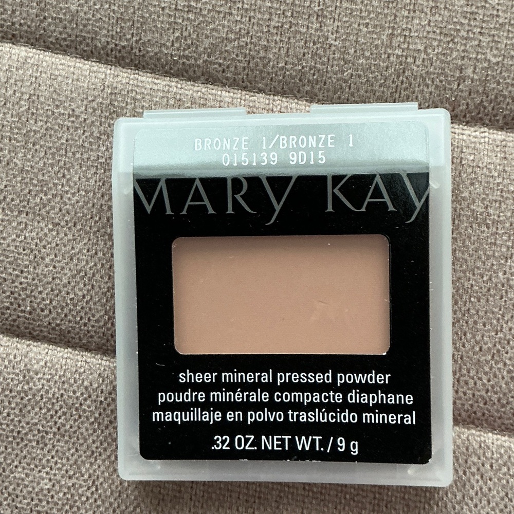 Mary Kay Sheer Mineral Pressed Powder - Bronze 1 (Warm Tan)